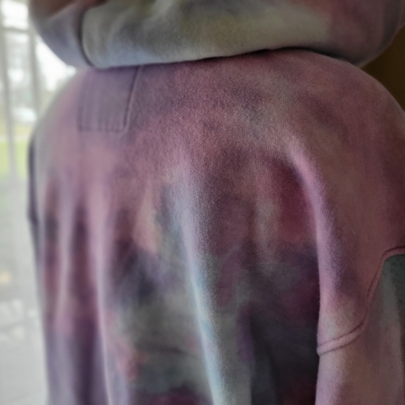 Hollister Embroidered Tie-Dye Hoodie With Pocket Size Medium Women's - Picture 6 of 9